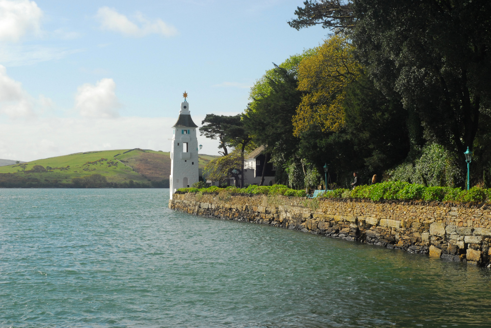 The banks of the Dwyryd