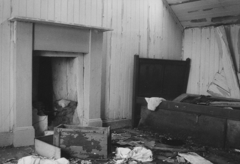 Empty house, Calanais